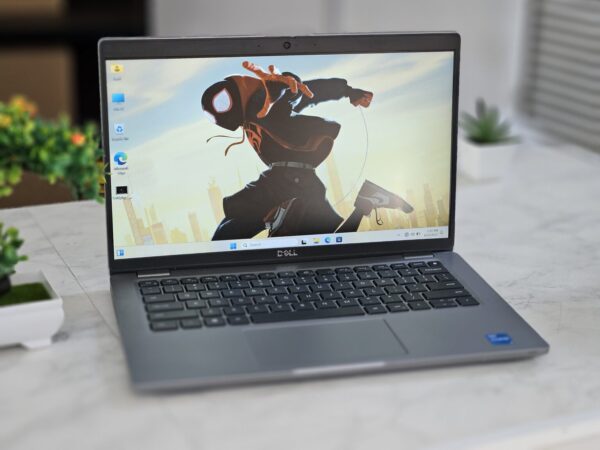 Dell Latitude 14 5420 Core i5 11th Gen 16GB RAM 256GB SSD 14" FHD Laptop