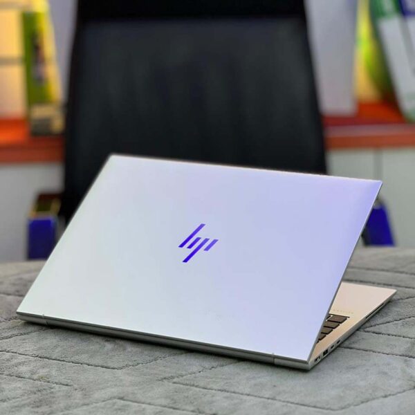 HP EliteBook 845 G9 AMD Ryzen™ 7 Pro 6850U Series 8GB DDR5 RAM 512 GB SSD AMD Radeon™ Graphics Laptop