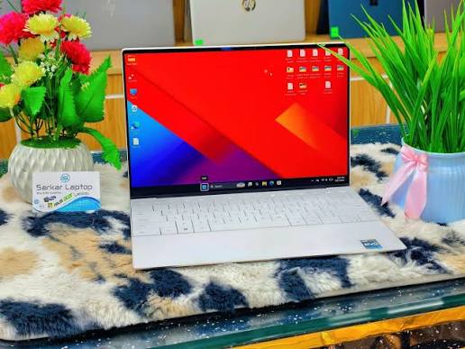 images (4) Dell XPS 13 Plus 9320 13th Gen Intel Core i7-1360P 16GB LPDDR5 5200MHz RAM 512GB M.2 NVMe SSD 4K QHD DISPLAY LAPTOP - Image 1