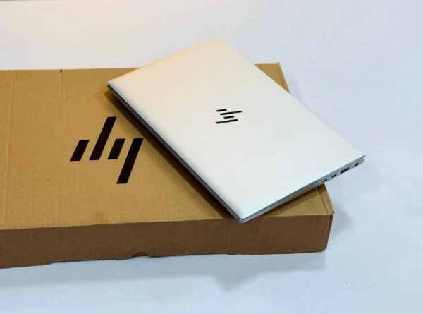 HP EliteBook 845 G8 RYZEN 7 𝐏𝐑𝐎 5850𝐔 8GB Ram 256GB SSD 14" 𝐅𝐇𝐃 Gaming Laptop